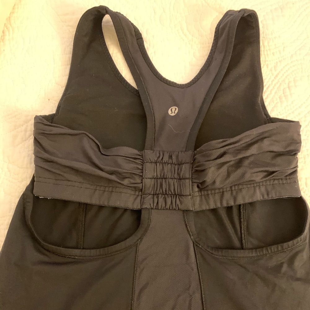 👀PRICE DROP 👀EUC Lululemon Tone It tank